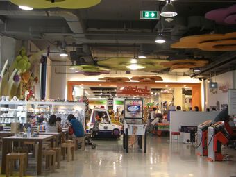 �W���C�t�������h