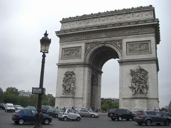 �M����